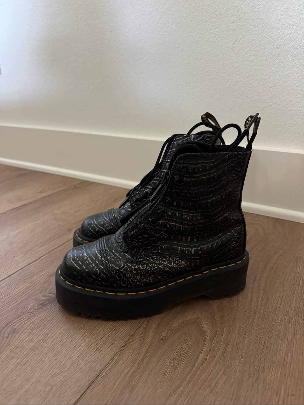 Dr Martens Sinclair Boots - Size 7 - Picture 3 of 7
